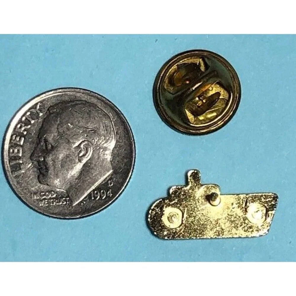 Vintage VOTE Political Gold Tone Lapel, Hat Pin
